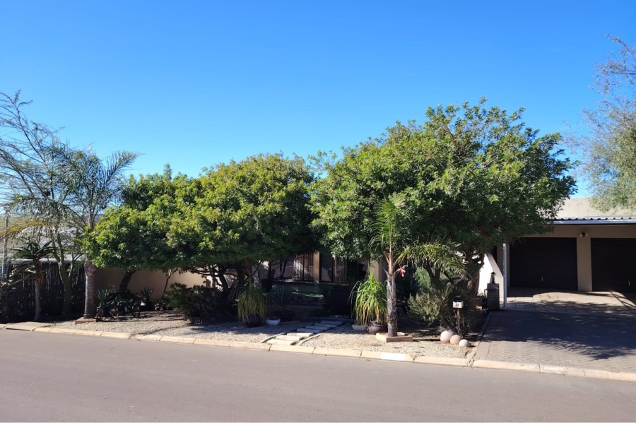 3 Bedroom Property for Sale in Moorreesburg Western Cape